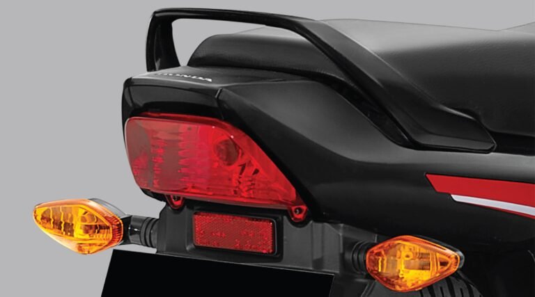 Design_1120_623-Tail-Lamp
